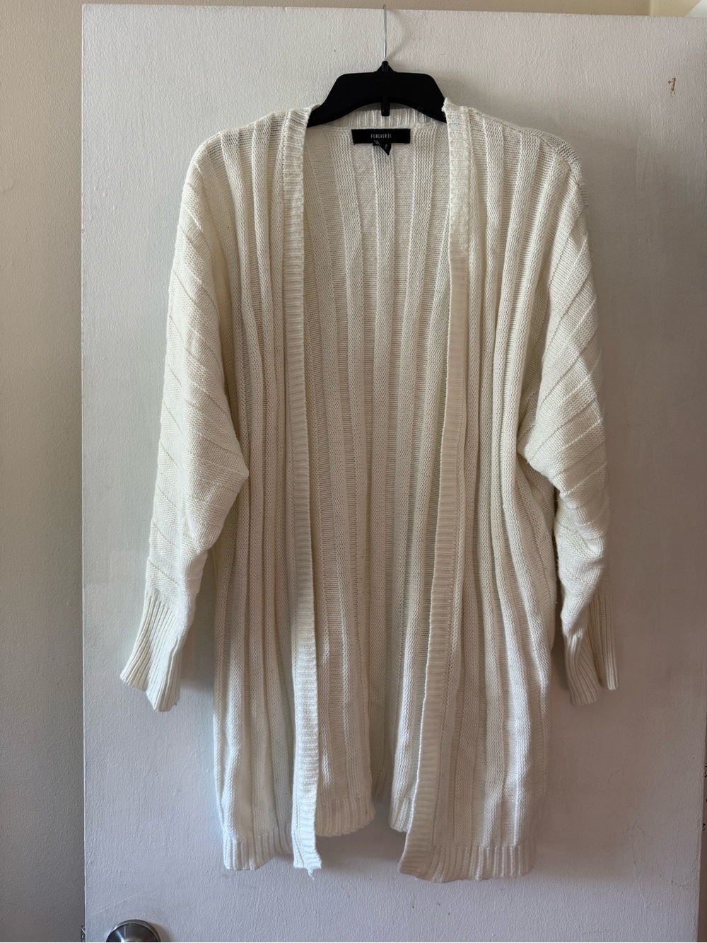 Forever 21 Cream Colored Ribbed Knit Cardigan Size Medium